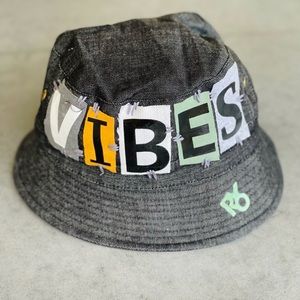 Retro Xo Grey Vibe Bucket Hat